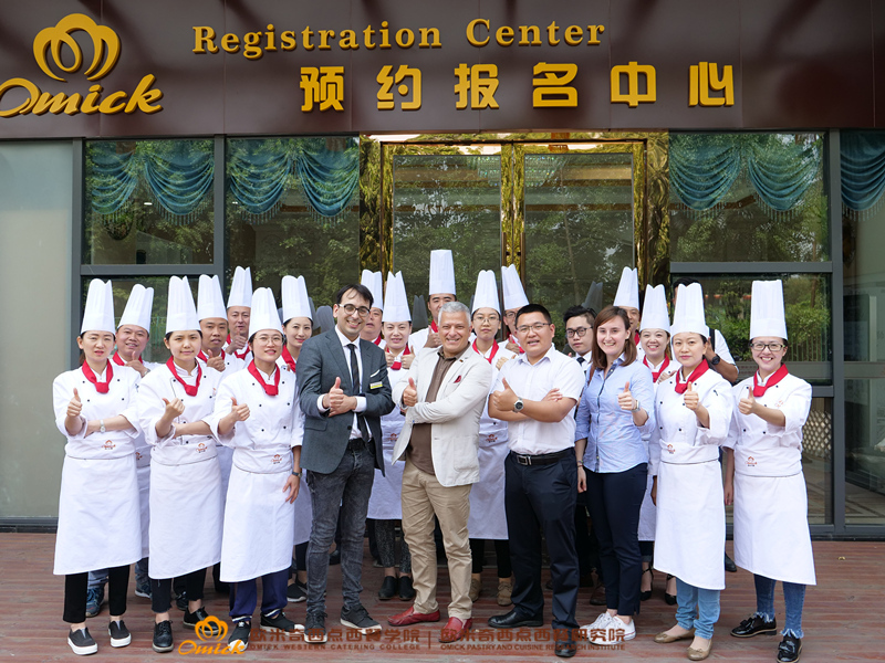 沈阳西点学校意大利皇家烹饪学院(I.F.S.E)来校研学，共建合作交流平台